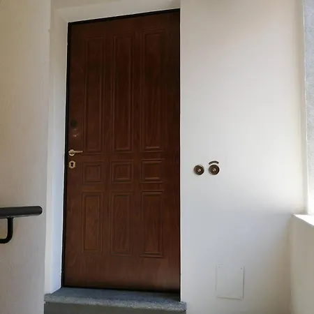 Coloniola34 Nyaraló Como